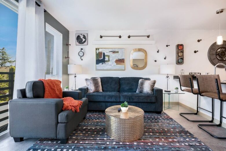 In-unit washer and dryer in furnished apartment - Roundtop Rentals